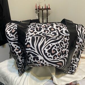 Cheetah print shoulder bag